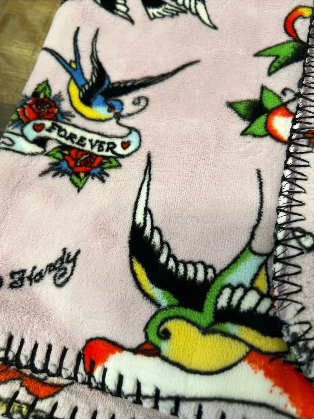 Ed Hardy Cozy Printed Plush Pet Throw - Hearts & Tattoo Birds